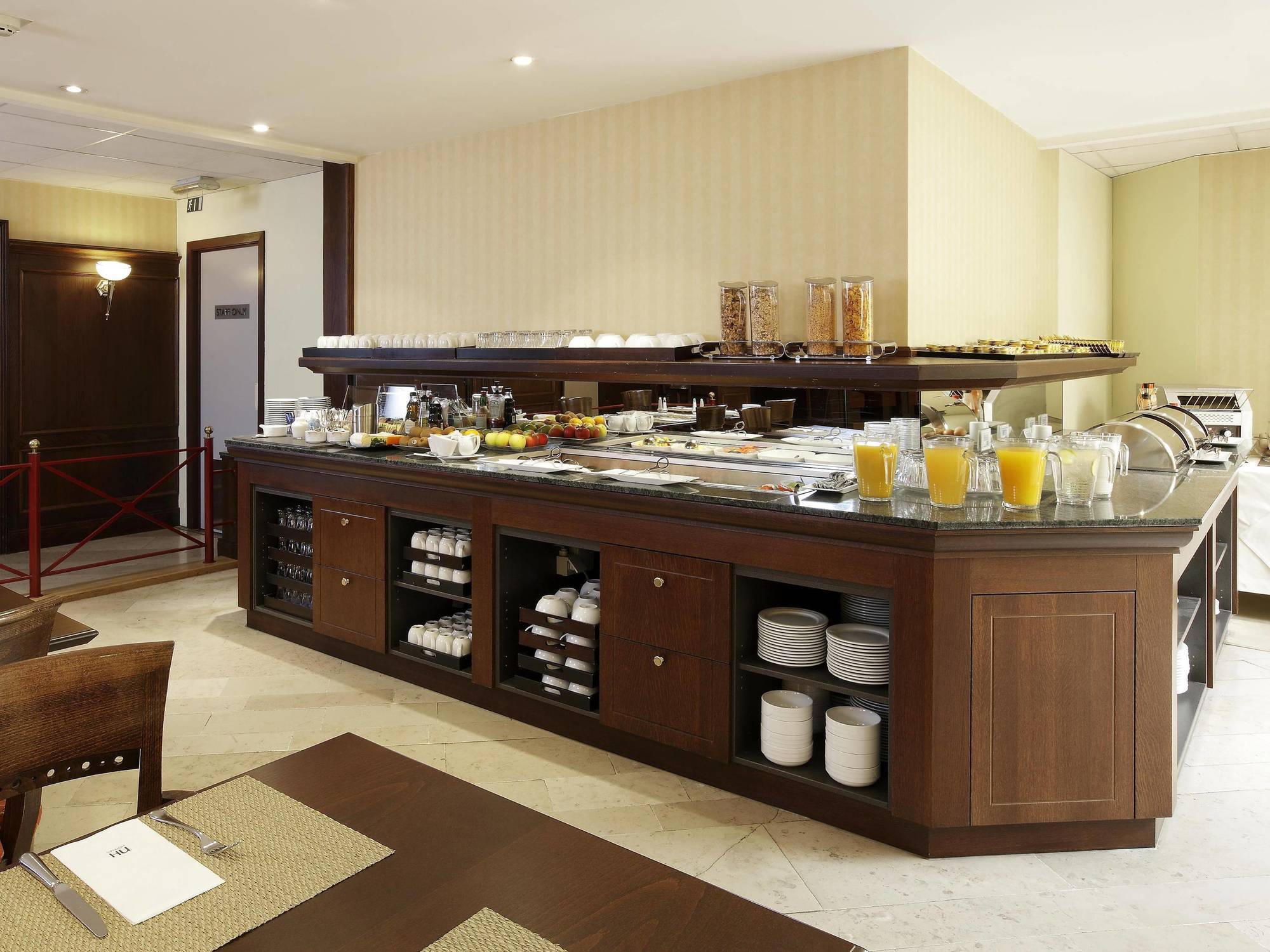 Nh Gent Sint Pieters Hotel Ngoại thất bức ảnh