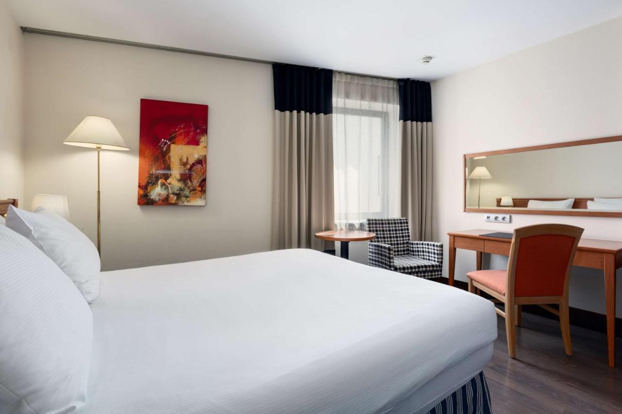 Nh Gent Sint Pieters Hotel Ngoại thất bức ảnh